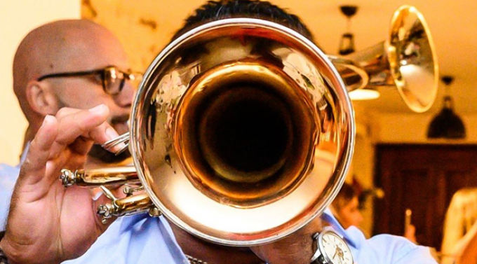 Novica STANKOVIĆ i Trubači Paris